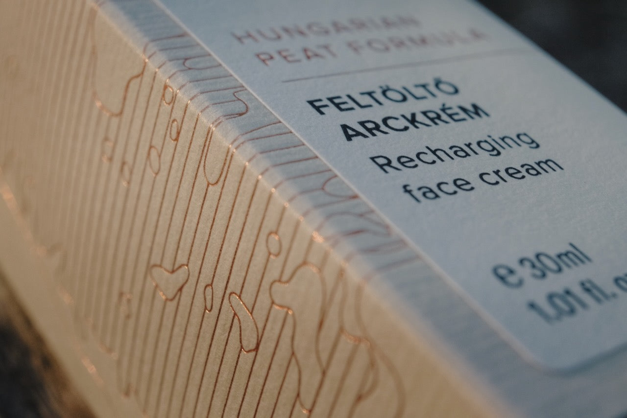 FELTÖLTŐ ARCKRÉM